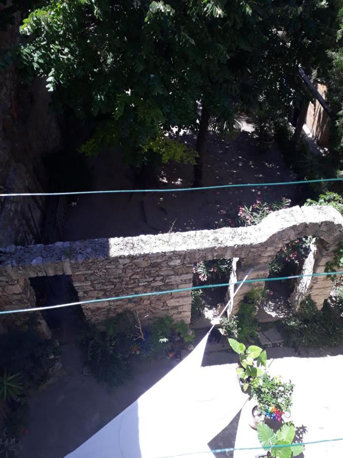 Le V Genie Verdure Et Calme A Deux Pas Des Halles De Sete Bagian luar foto
